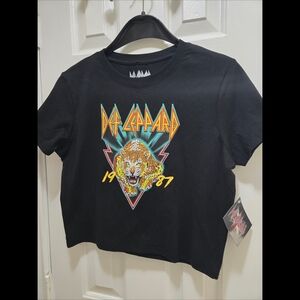 NWT Def Leppard Black Graphic Crop Top
